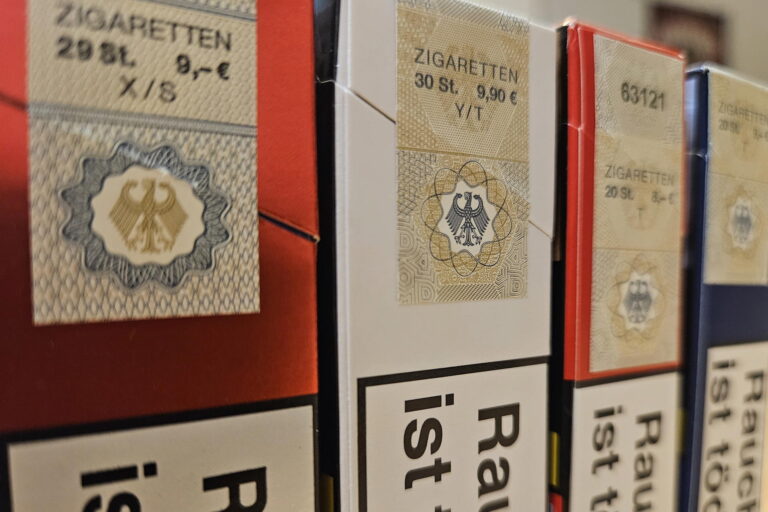 Der Fiskus strich durch die Tabaksteuer 2025 rund 16 Milliarden Euro ein. Die meisten Einnahmen generierten Zigaretten, gefolgt von Feinschnitt und E-Zigaretten/Liquids.