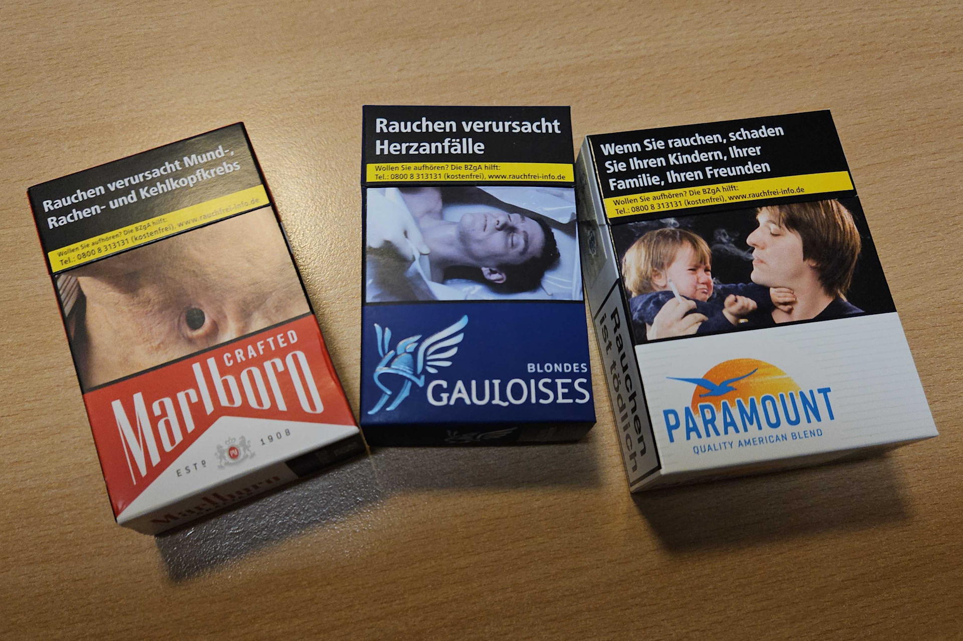Warnhinweise in Text- und Bildform auf Zigarettenpackungen wurden 2014 in Deutschland verbindlich eingeführt und ab 2016 umgesetzt.